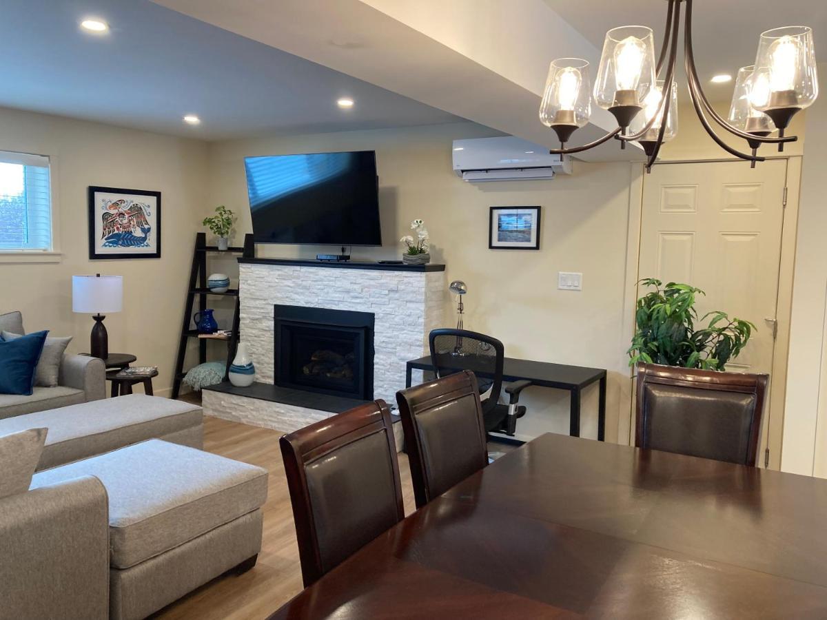 Bright Poolside Walkout Two Bedroom Basement Suite In The Okanagan Пентиктън Екстериор снимка